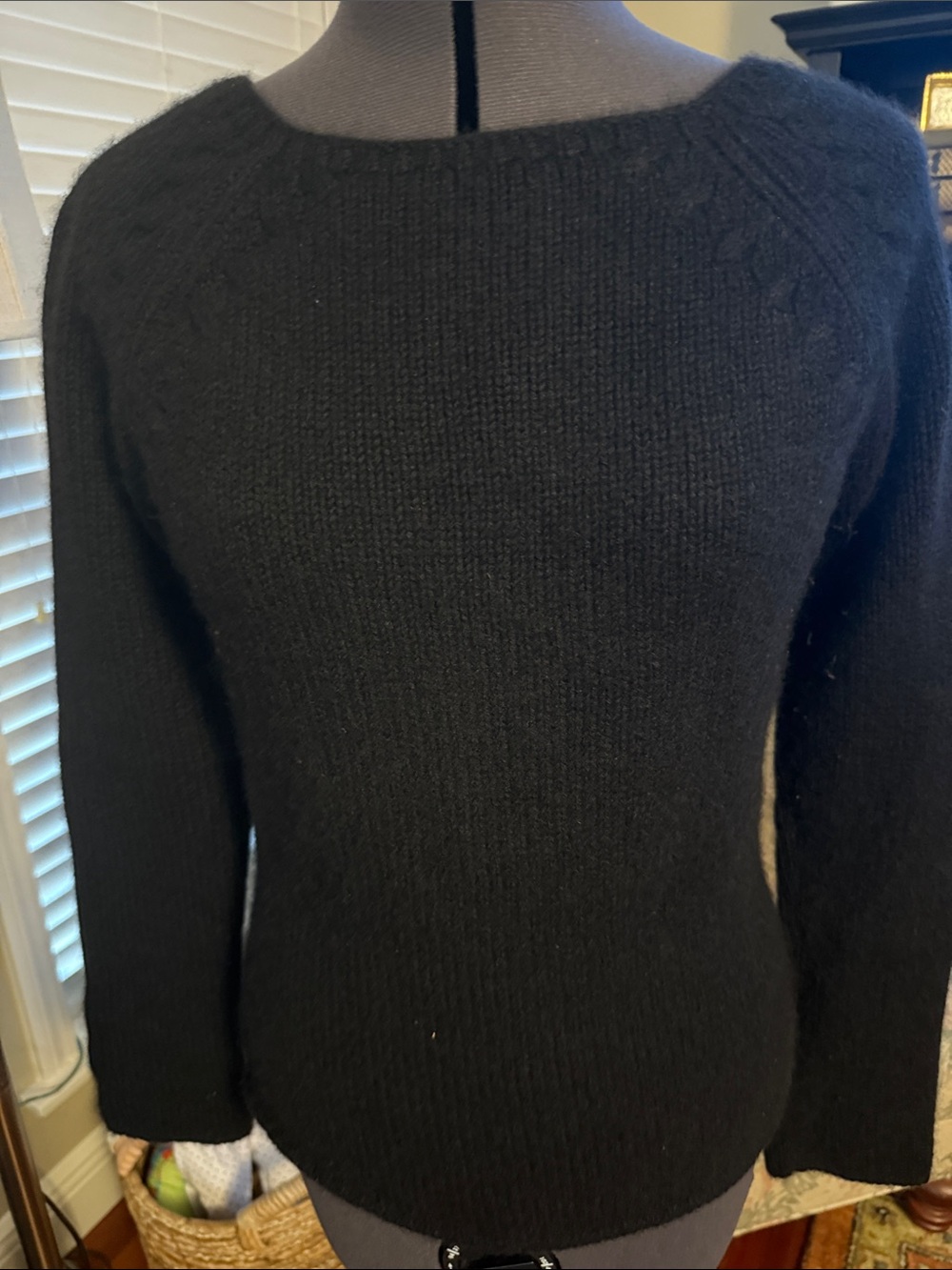 Ann Taylor Black Cashmere Crewneck Knit Sweater